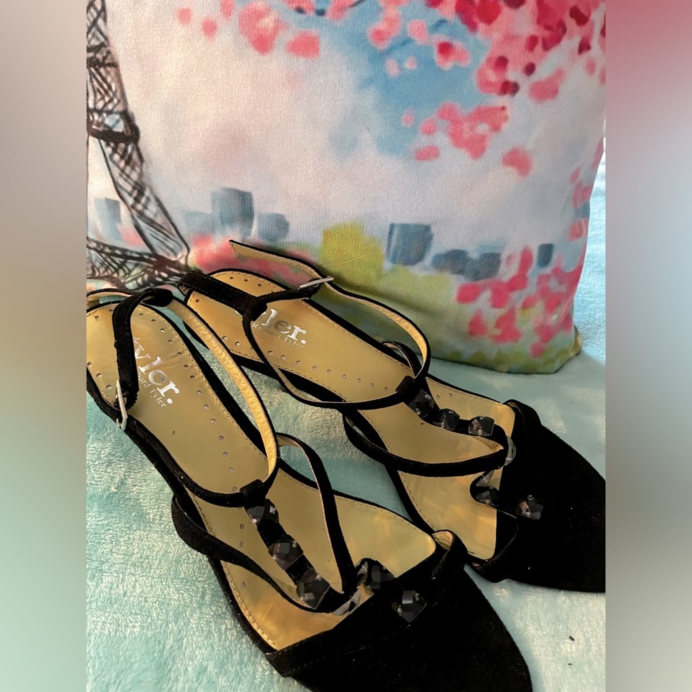Tyler by Richard Tyler fancy dress high heels sz 8.5 like new worn twice